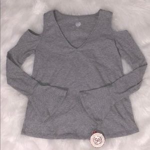 NWT Ribbed Cold Shoulder Top